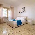 Daire Domus Pompei - 10' A Piedi Da San Giovanni - Ac, Smart & Wi-fi Roma