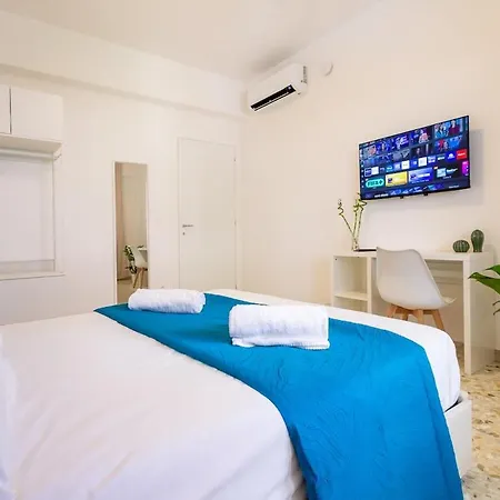Apartament Domus Pompei - 10' A Piedi Da San Giovanni - Ac, Smart & Wi-fi Rzym